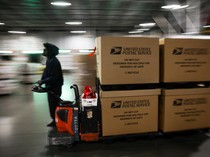 1765256724173-layanan-pos-as-tingkatkan-kinerja-fasilitas-paket-jelang-puncak-pengiriman-liburan-1765095462591_43