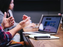 1765278302787-ilustrasi-magang-kampus-merdeka-2_43