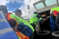 1765299903967-pertamina-patra-niaga-salurkan-bbm-ke-wilayah-terdampak-bencana-di-aceh-1764825151368_43