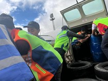 1765299903967-pertamina-patra-niaga-salurkan-bbm-ke-wilayah-terdampak-bencana-di-aceh-1764825151368_43