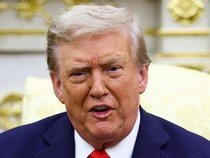 1765364736907-trump-perluas-tarif-impor-50-untuk-baja-dan-aluminium-1755675151737_43