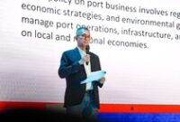 1765386315320-corporate-secretary-pt-pelindo-terminal-petikemas-widyaswendra-1765373355619_43