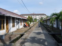 1765386321457-hunian-sementara-korban-banjir-bandang-di-padang-1764909960574_43