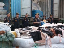 1765429515792-kontainer-ilegal-1765420544139_43