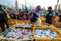 1765429556611-nelayan-pantura-tuban-kini-terlindungi-program-jaminan-sosial-ketenagakerjaan-1765349743388_43