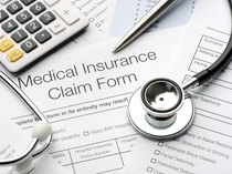 1765451101385-ilustrasi-medical-insurance_43