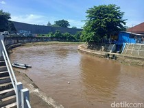 1765472689067-program-normalisasi-ciliwung-1763699317835_43