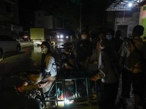 1765515890710-listrik-belum-menyala-aceh-tamiang-masih-diliputi-kegelapan-1765335991849_43