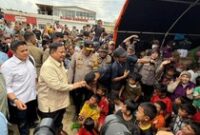 1765602313415-presiden-prabowo-subianto-di-aceh-tamiang-evadetikcom-1765514226295_43