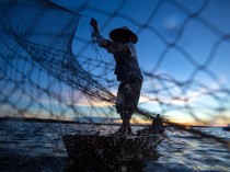 1765861505392-ilustrasi-nelayan-1_43