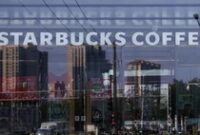 1765991112178-starbucks-lepas-mayoritas-saham-bisnisnya-di-tiongkok-senilai-rp66-triliun-1762255649892_43