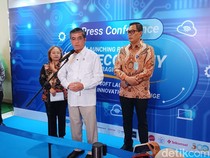 1766034301477-menteri-ketenagakerjaan-menaker-yassierli-1766032448535_43