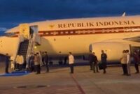 1766034317188-presiden-prabowo-tiba-di-bandara-minangkabau-dok-ist-1765980757173_43