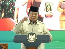 1766228730904-prabowo-saat-memberikan-sambutan-di-acara-akad-massal-dan-serah-terima-kunci-rumah-subsidi-di-serang-sabtu-20122025-1766208666964_43