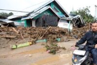 1767071140532-bencana-banjir-bandang-di-tapanuli-selatan-1764321034562_43