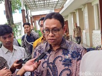 1767352021656-wakil-menteri-energi-dan-sumber-daya-mineral-esdm-yuliot-tanjung-1767336946027_43