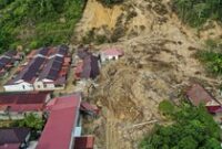 1767438455156-desember-2025-banjir-bandang-dan-longsor-terjang-sumatera-1767084193381_43