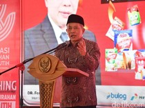 1767546281113-menkop-ferry-juliantono-meluncurkan-kkmp-tukangkayu-di-kabupaten-banyuwangi-1765288693042_43