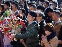 1767611171876-awali-tahun-kerja-warga-tokyo-padati-kanda-myojin-1767592123635_43