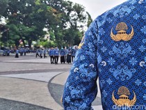 1767762330164-asn-di-pemkot-mataram-ntb-senin-322025-nathea-citra-1740475111979_43