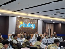 1768129519884-direktur-utama-perum-bulog-ahmad-rizal-ramdhani-1768112075662_43