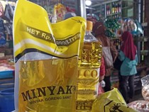 1769079921084-minyakita-langka-di-kota-blitar-2_43