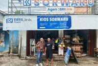 1769339118389-agen-brilink-di-alor-ntt-dapat-hadiah-umrah-dari-bri-1769332247513_43