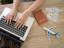 1769360721944-ilustrasi-tiket-pesawat_43