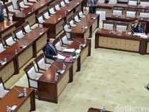 1769425520449-thomas-djiwandono-calon-deputi-gubernur-bank-indonesia-1769421638169_43